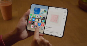 Apple Unveils iPhone Duo