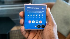 Samsung Galaxy Z Flip 8